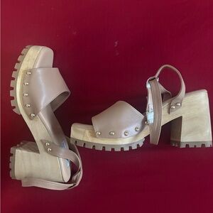 Steve Madden Taupe Platform Lug Sandal with Gold Studs